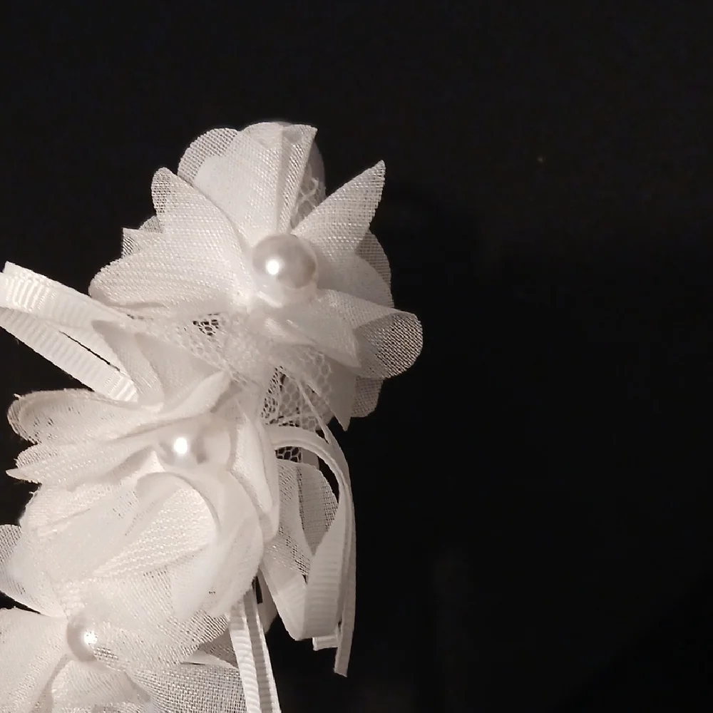 White Headband with Bow Accents. Brand New! - Picture 5 of 5